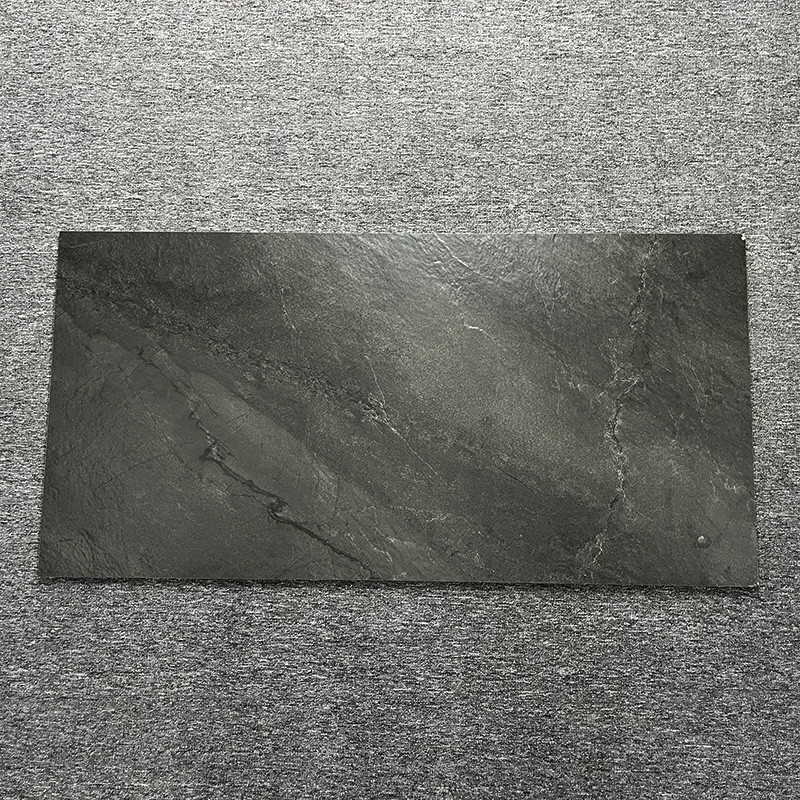 Glissez non Matt 60 x 120 a glacé les carreaux de céramique Grey For Living Room Floor foncé rustique