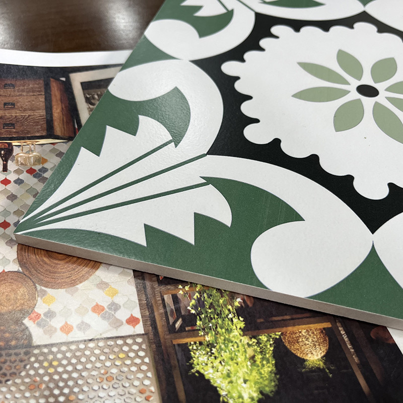 Le mur de cuisine a peint la tuile florale de porcelaine, tuiles intérieures extérieures de modèle de fleur de plancher