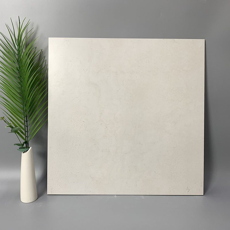 le plein corps de 600x600mm la couleur que blanche a poli le mur parquetant de marbre vitré couvre de tuiles l'anti glissement