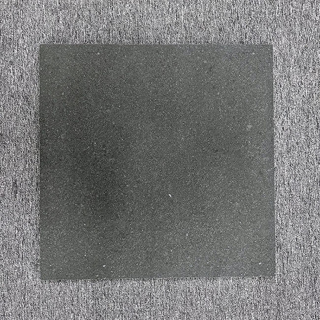 Les tuiles extérieures de porcelaine concrète rustique de finition rugueuse glissent non 2cm pour l'allée