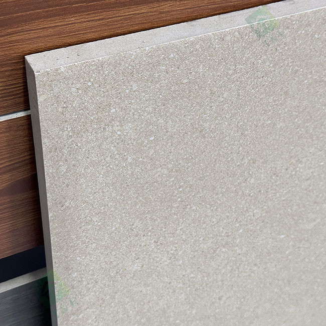 La pierre naturelle de pleine épaisseur résistante à la chaleur du corps 2CM couvre de tuiles l'extérieur extérieur de plancher