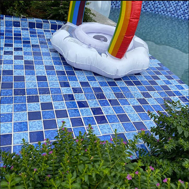 Piscine carrée mosaïque carreaux piscine intérieure poisson céramique paysage extérieur mur au sol bleu