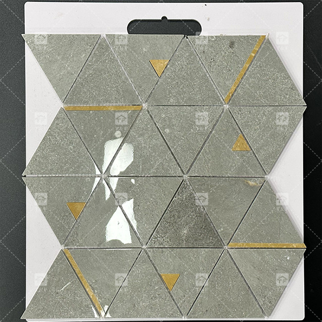 Triangle de marbre de pierre de luxe mosaïque avec acier inoxydable mosaïque métallique salle de bain Backsplash