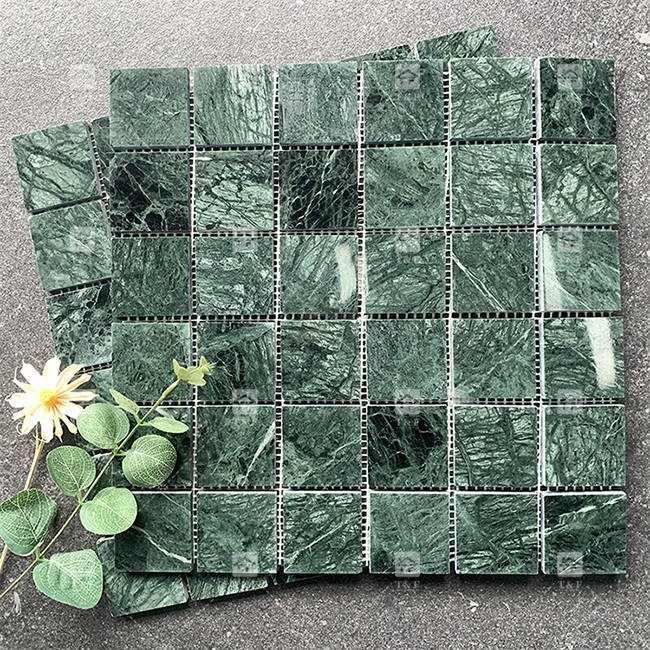 Carreaux de piscine en marbre naturel en mosaïque poli en forme carrée verte Décoration de la maison