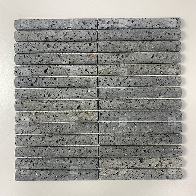 Des carreaux de mosaïque en calcaire à flûte en couleur noire décoration de salle de bain