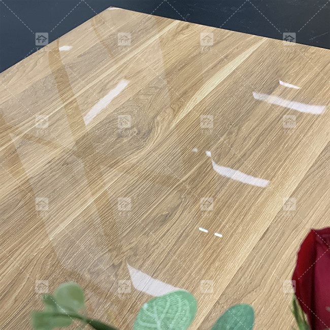 Carreaux de sol en porcelaine à l'intérieur brillants, antidérapants, vernis poli, porcelaine pour le salon