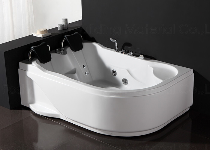 Bulle d'air bordé de la baignoire 2 acryliques blancs d'intérieur de coin de jacuzzi