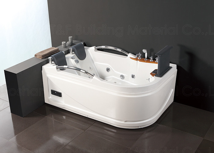 Bulle d'air bordé de la baignoire 2 acryliques blancs d'intérieur de coin de jacuzzi