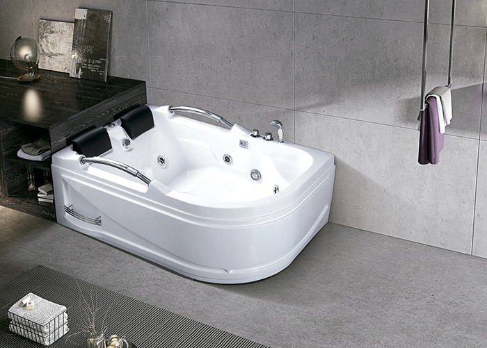 Bulle d'air bordé de la baignoire 2 acryliques blancs d'intérieur de coin de jacuzzi